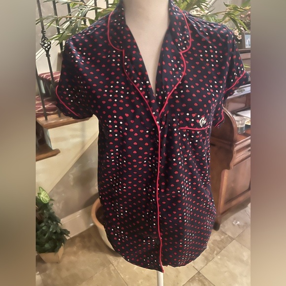 Tommy Hilfiger Valentine Day Pajama Set Large elastic waist short sleeve SOFT. - Picture 2 of 9